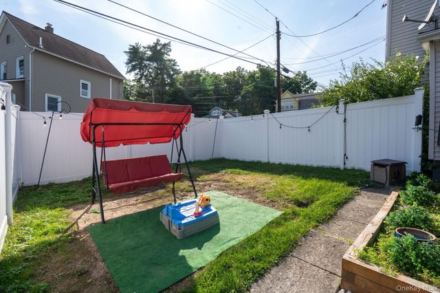 54 Boulevard, Kingston, NY 12401