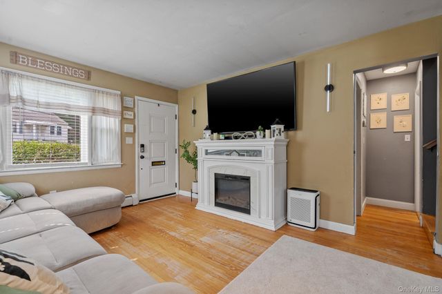 54 Boulevard, Kingston, NY 12401
