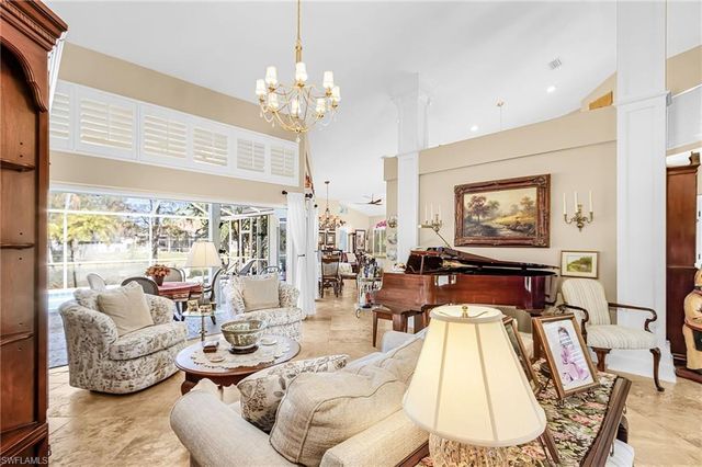 2025 Mission DR, Naples, FL 34109