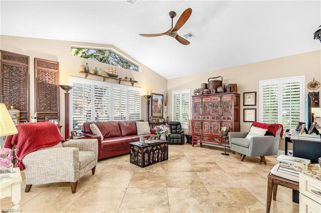 2025 Mission DR, Naples, FL 34109