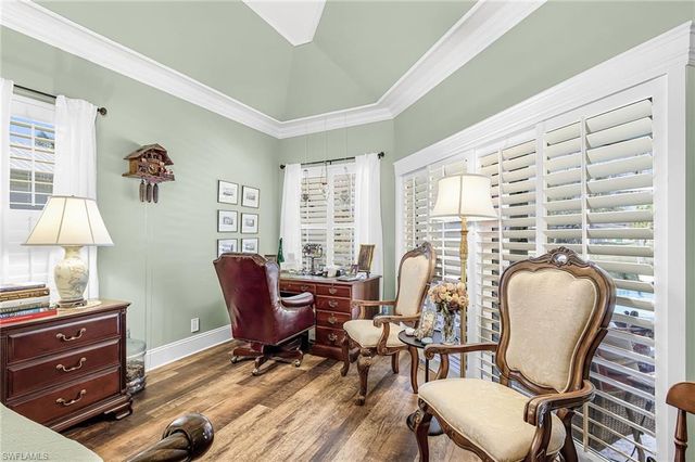 2025 Mission DR, Naples, FL 34109