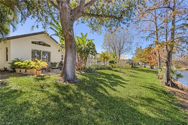 2025 Mission DR, Naples, FL 34109