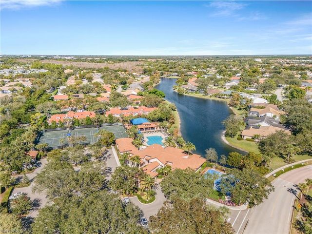 2025 Mission DR, Naples, FL 34109