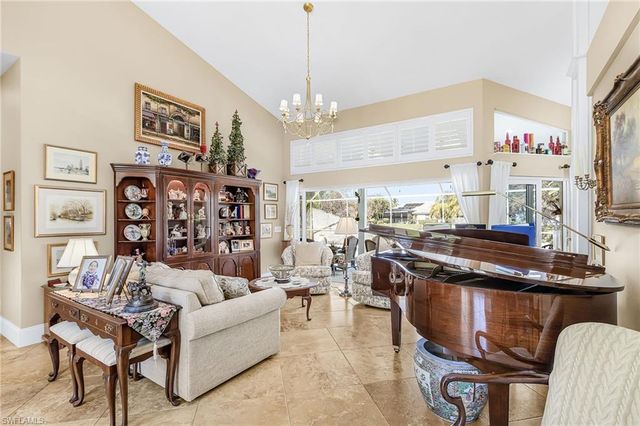 2025 Mission DR, Naples, FL 34109