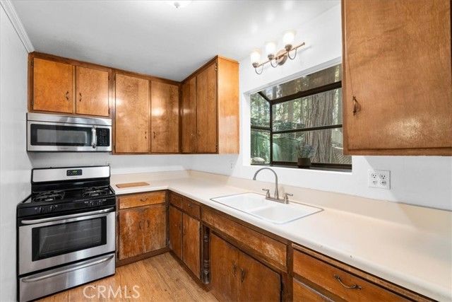 23717 Scenic, Crestline, CA 92325