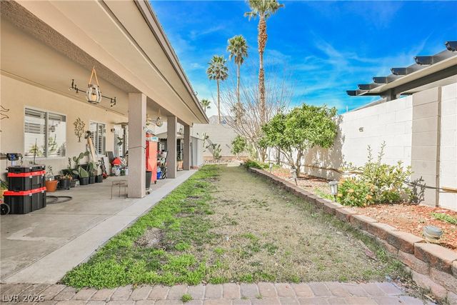 9712 Leberger Avenue, Las Vegas, NV 89129