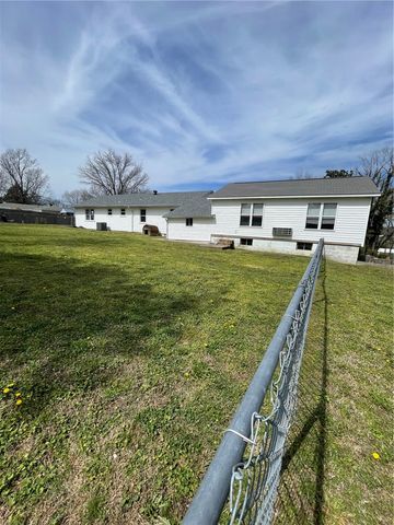 714 Circle Drive, Berryville, AR 72616