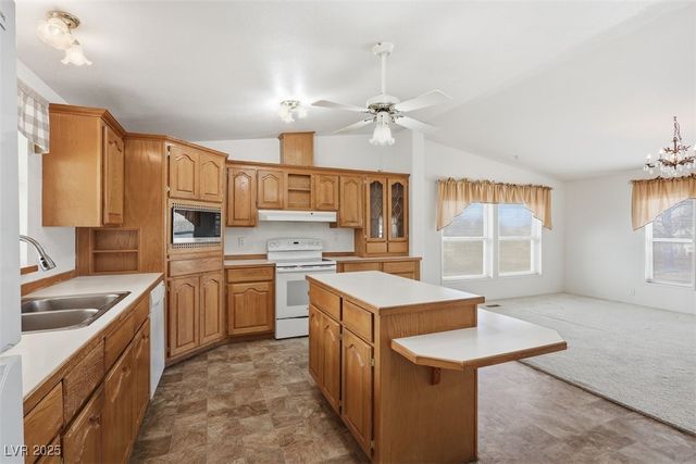 5461 East Navajo Boulevard, Pahrump, NV 89061