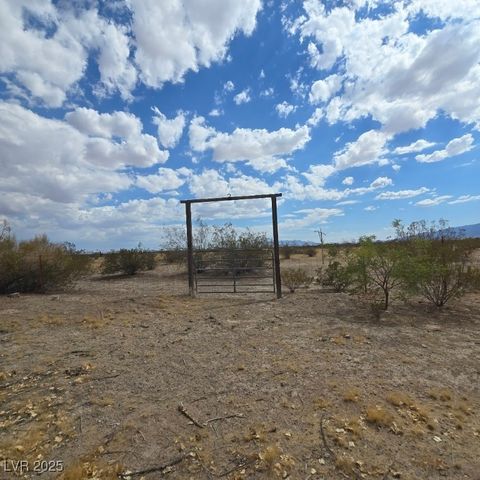 5461 East Navajo Boulevard, Pahrump, NV 89061