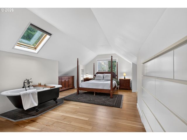 222 Se 62ND Ave, Portland, OR 97215