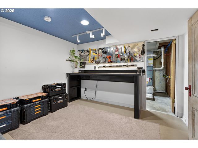 222 Se 62ND Ave, Portland, OR 97215