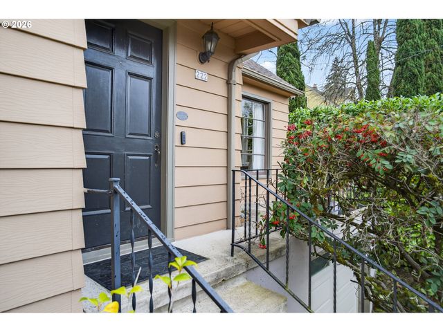 222 Se 62ND Ave, Portland, OR 97215