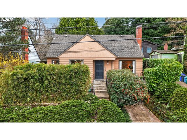 222 Se 62ND Ave, Portland, OR 97215