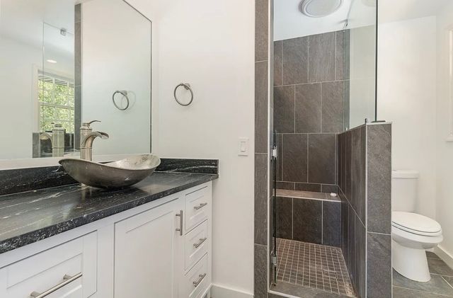 2722 Mossdale Dr, Nashville, TN 37217