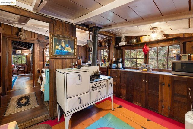 190 Northern Railway, Canyon, CA 94516