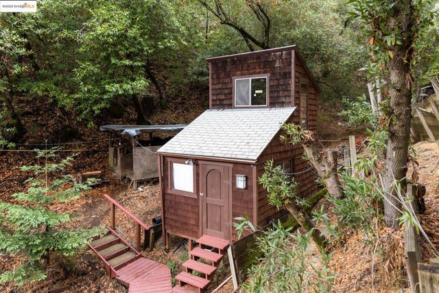 190 Northern Railway, Canyon, CA 94516