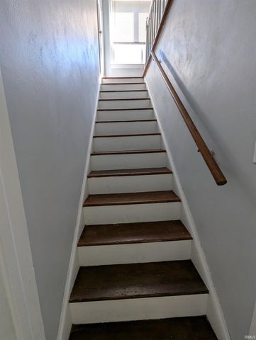 801 McKinnie Avenue, Fort Wayne, IN 46806