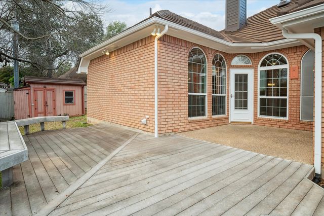 3200 Oakdale Drive, Hurst, TX 76054