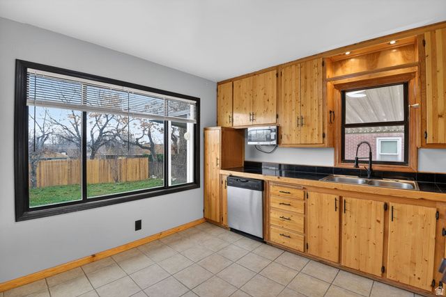 8646 W FLORENCE DR, Magna, UT 84044