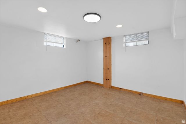 8646 W FLORENCE DR, Magna, UT 84044