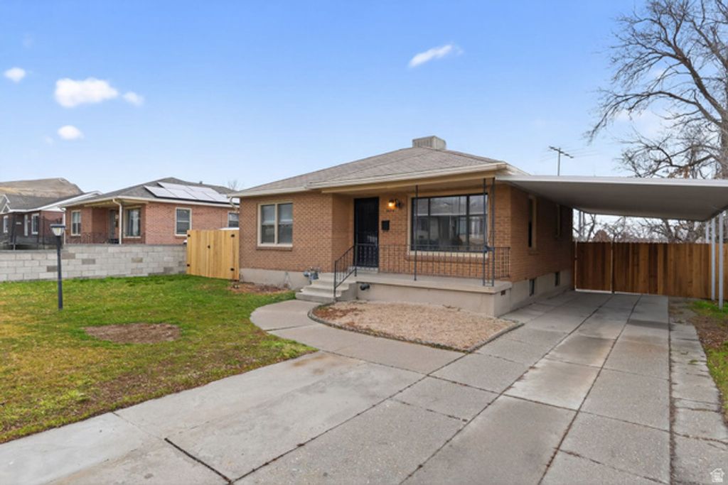 8646 W FLORENCE DR, Magna, UT 84044