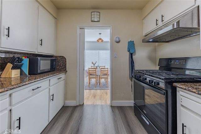 768 W H, Ontario, CA 91762
