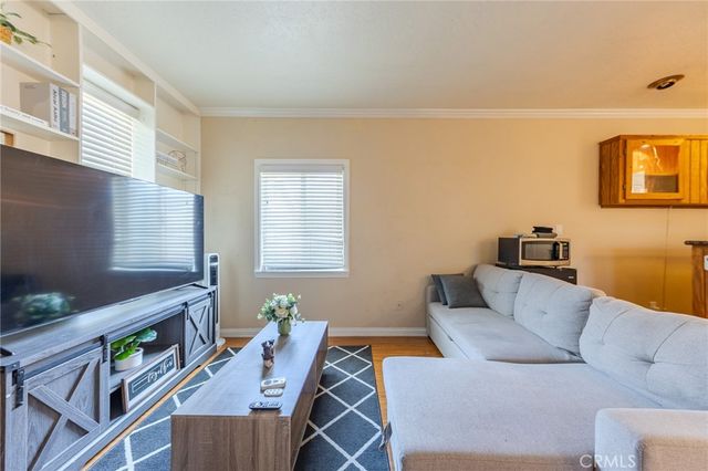 768 W H, Ontario, CA 91762