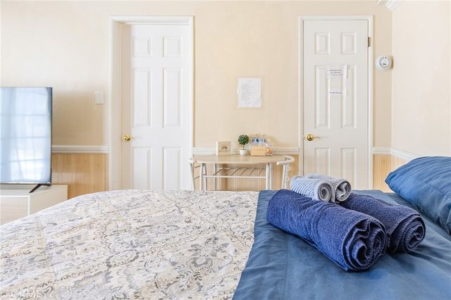 768 W H, Ontario, CA 91762
