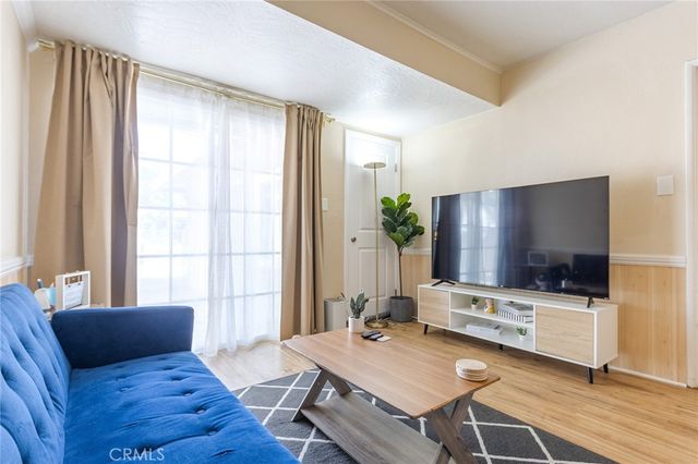 768 W H, Ontario, CA 91762