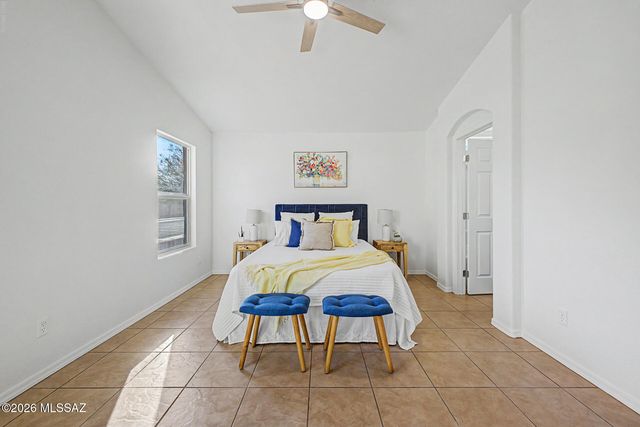 7511 S Brackenbury Drive, Tucson, AZ 85746