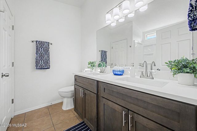 7511 S Brackenbury Drive, Tucson, AZ 85746