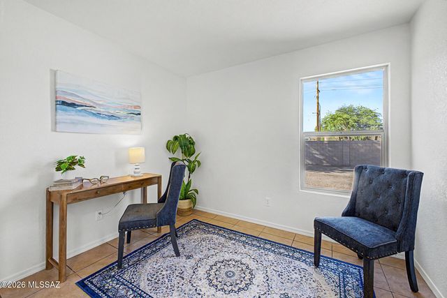 7511 S Brackenbury Drive, Tucson, AZ 85746