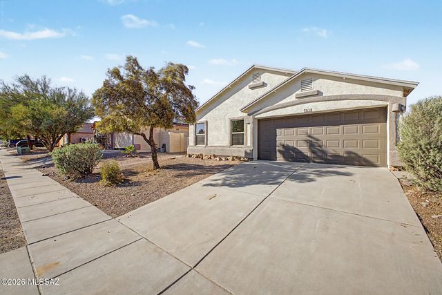 7511 S Brackenbury Drive, Tucson, AZ 85746