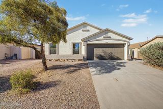 7511 S Brackenbury Drive, Tucson, AZ 85746