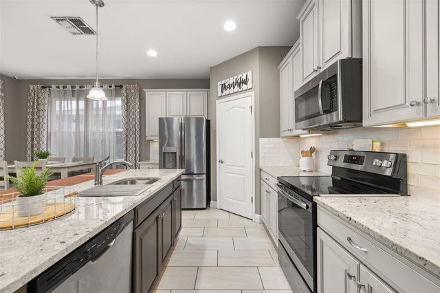 17023 GOLDCREST LOOP, Clermont, FL 34714