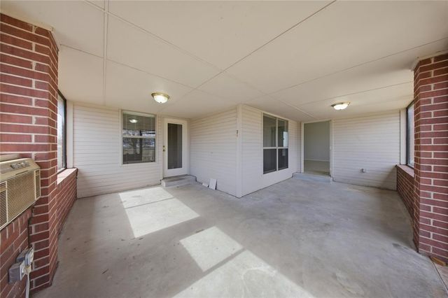 6408 Sandlewood Drive, Oklahoma City, OK 73132