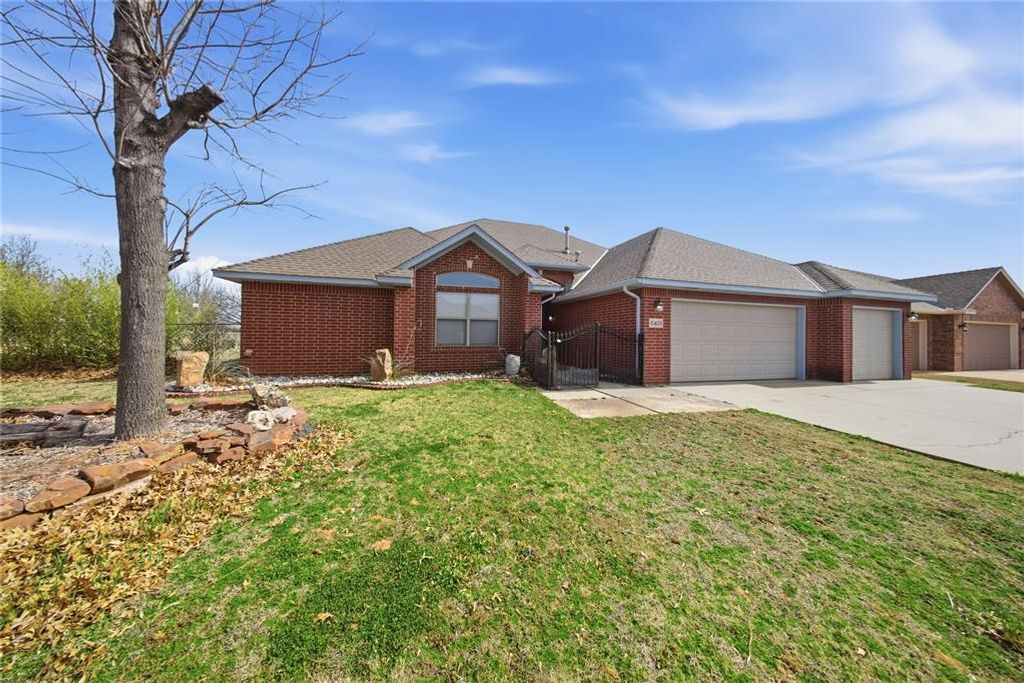 6408 Sandlewood Drive, Oklahoma City, OK 73132