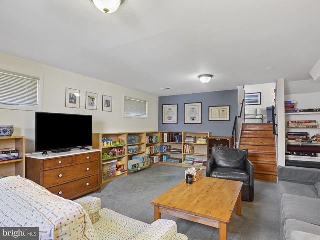 935 LOXFORD TER, Silver Spring, MD 20901