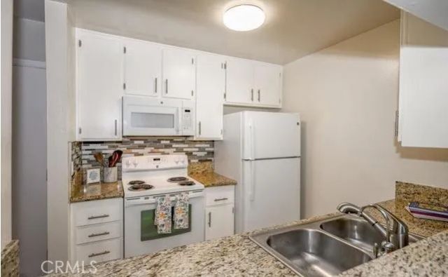 5460 White Oak Avenue E218, Encino, CA 91316