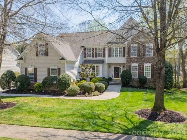 8203 Sturminster Drive, Waxhaw, NC 28173