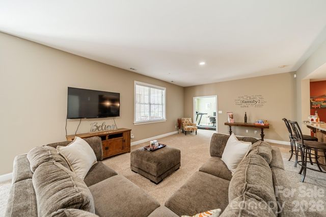 8203 Sturminster Drive, Waxhaw, NC 28173