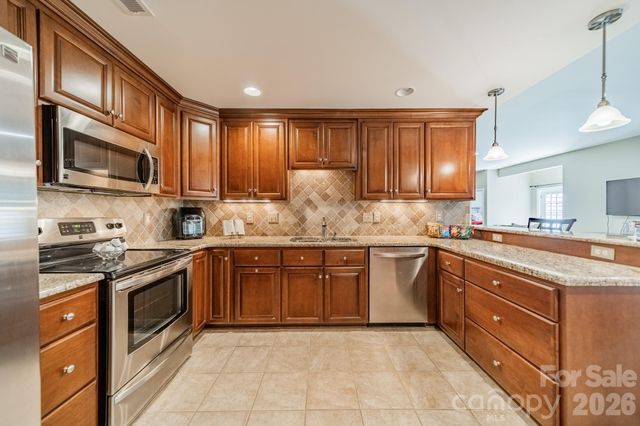 8203 Sturminster Drive, Waxhaw, NC 28173