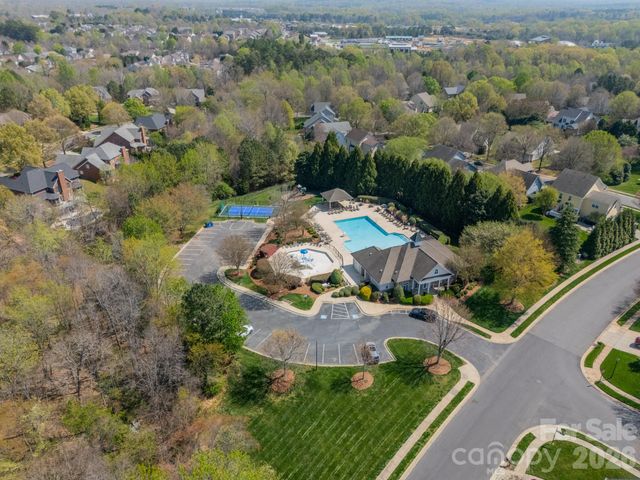 8203 Sturminster Drive, Waxhaw, NC 28173