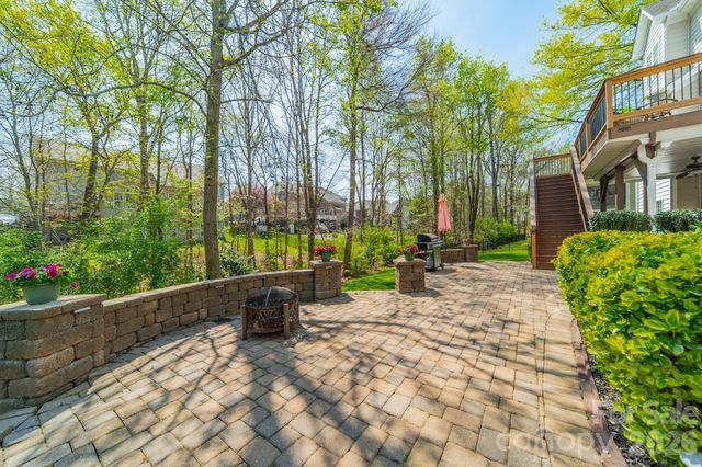 8203 Sturminster Drive, Waxhaw, NC 28173