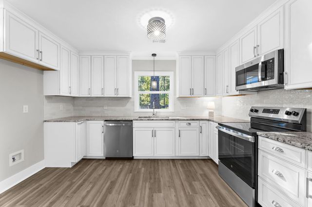 105 Limerick Circle, Summerville, SC 29483