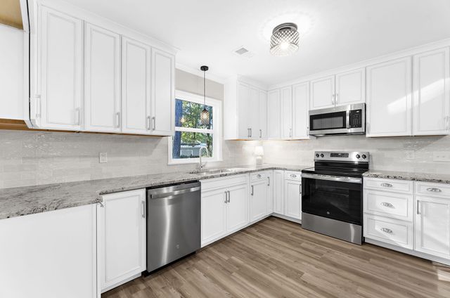 105 Limerick Circle, Summerville, SC 29483