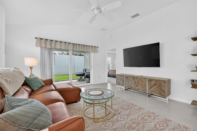 1942 DETWILER LANE, The Villages, FL 32163