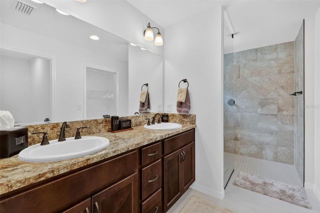 1942 DETWILER LANE, The Villages, FL 32163
