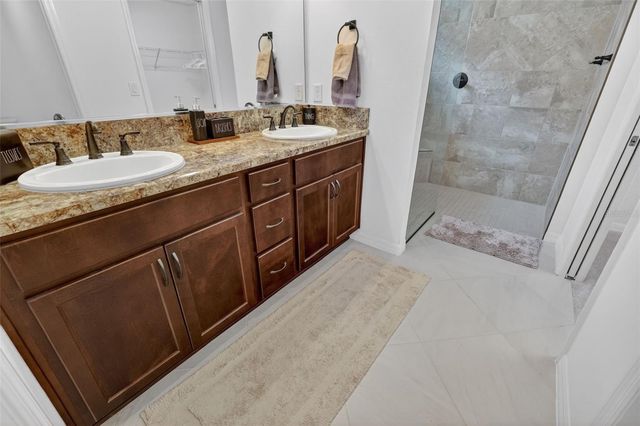 1942 DETWILER LANE, The Villages, FL 32163