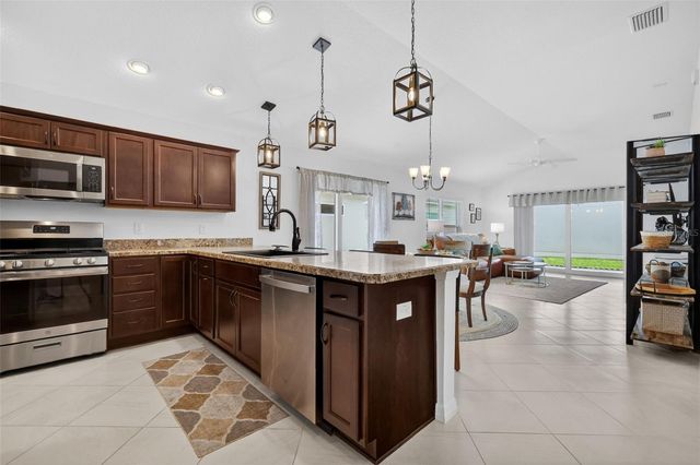 1942 DETWILER LANE, The Villages, FL 32163